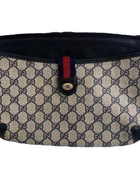 Vintage Gucci GG Clutch | Italy